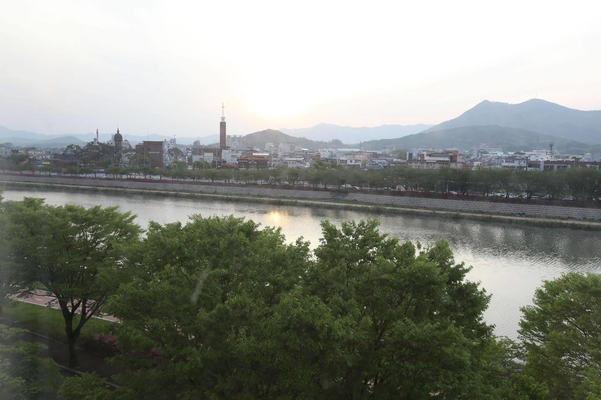 River Hotel 南原市 外观 照片