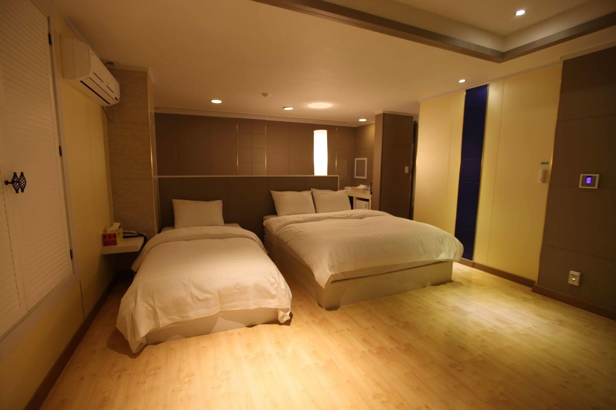 River Hotel 南原市 外观 照片
