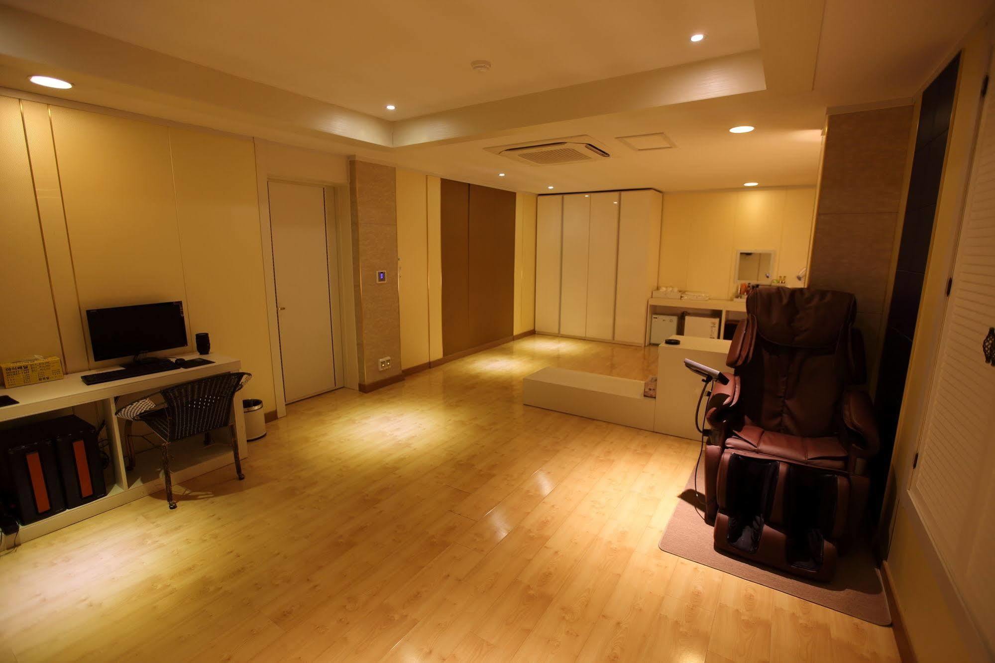 River Hotel 南原市 外观 照片